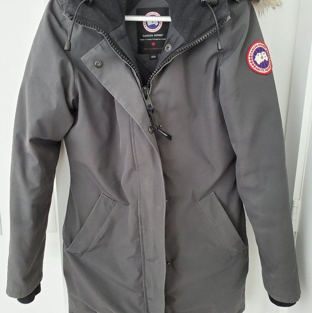 Canada Goose - Picture 2 of 3